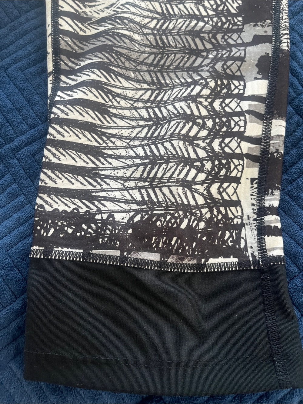 Layer 8 performance exercise capris - Picture 7 of 7